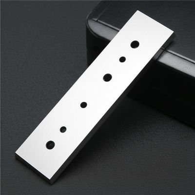 Cấu hợp kim Tungsten Carbide Cemented Custom Three-Hole Chemical Fiber Slitter Blade Fabric Film Slitting Industrial Machine Knife