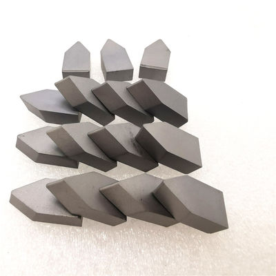 Kích thước tùy chỉnh Kháng mòn cao Tungsten Carbide Brazed Tips với YG6 YG6X YG8 YG9C YG11C YG13C Specification hợp kim