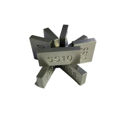 Đặt hàng tùy chỉnh YG8 hợp kim Tungsten Carbide Brazed Tips với mật độ 14,75 g/cm3 Dụng độ 90,0 HRA và TRS 3200 Mpa